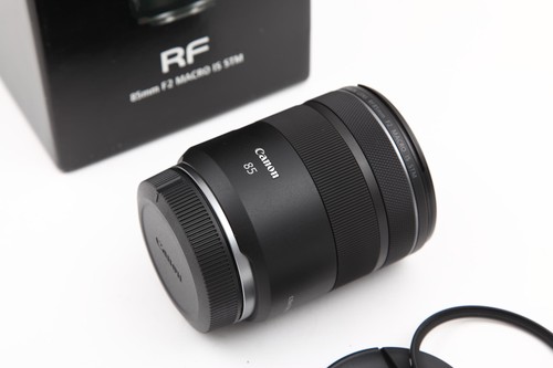Canon 85mm macro - is, stm