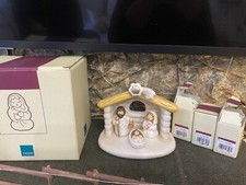 Thun Capanna e Sacra Famiglia del Presepe Della famiglia  . Con scatola￼