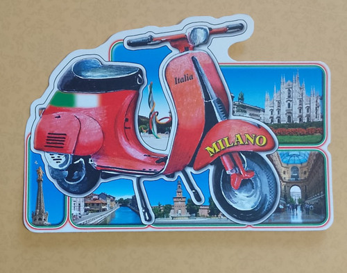 Cartolina souvenir milano - souvenir,