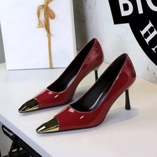 Decolte Rosso Vino Con Punta