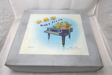 Pianoforte giocattolo in legno