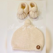 Capellino  con  Pon Pon + Scarponcini Con Pon Pon Neonato