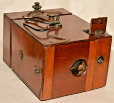 ANTICA MACCHINA FOTOGRAFICA