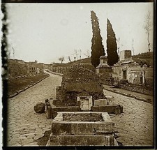 Italia Pompei Via Dei Tombe
