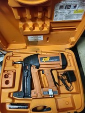 Spit Pulsa 700P Tagliaunghie, con Caricabatterie, senza Batteria!