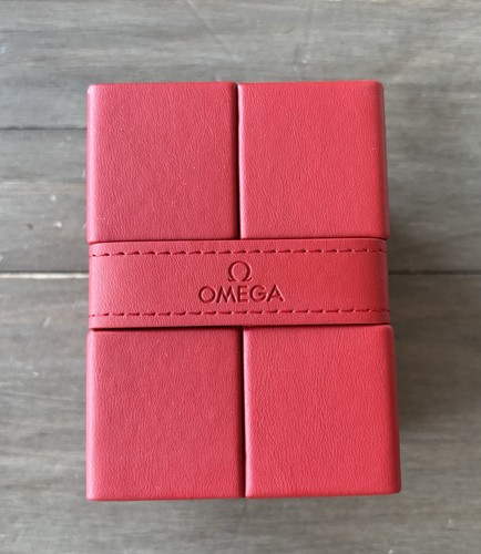 Omega orologio rosso custodia - omega,
