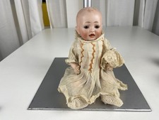 Vecchia bambola testa di