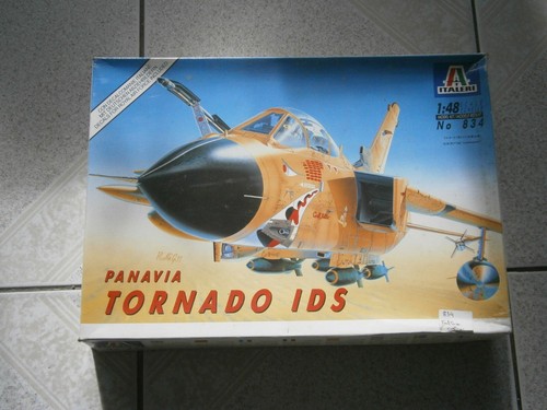 Maquette avion panavia tornado - avion,