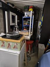 Arredamenti seconda mano : due armadi , mobile bar, libreria, due tavoli , frigo