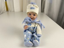 Bambola in vinile da