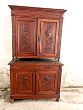 CREDENZA LIBERTY  TUTTA INTAGLIATA DEI PRIMI DEL 900 IN LEGNO MASSELLO