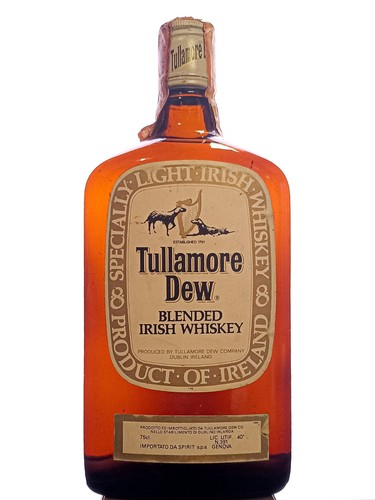Tullamore dew irish whiskey - tullamore,