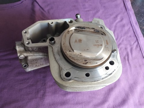 Cilindro con pistone bmw - cilindro,