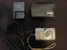 Canon IXUS 850 IS 7.1 MP 3.8x ZOOM e STABILIZZATORE OTTICO