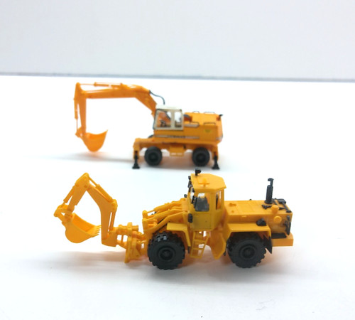 Modellino escavatore - x,