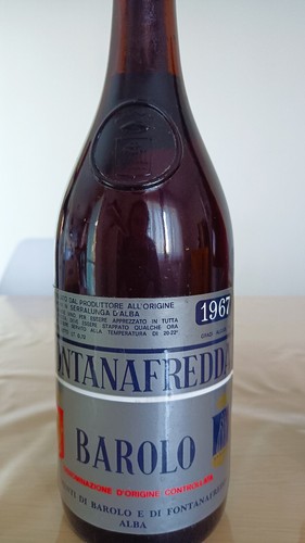 Vintage bottle fontanafredda - vintage,