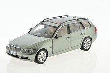 BMW 330i Touring 2005 1/18