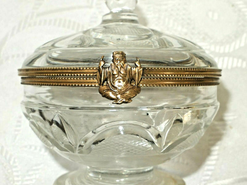Scatola con coperchio