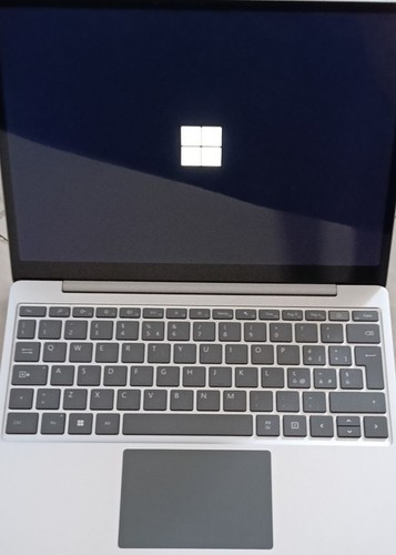 Microsoft surface laptop 2 - surface,