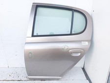 670040D090 PORTA POSTERIORE SX TOYOTA YARIS I REST (P1) 1.0 B 16V MAN 5M 65CV 20