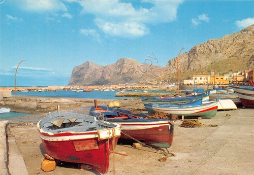 Cartolina isola delle femmine - delle,