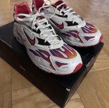 Nike Supreme Spectrum