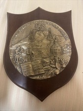 Scudo di legno ORDINE DEGLI