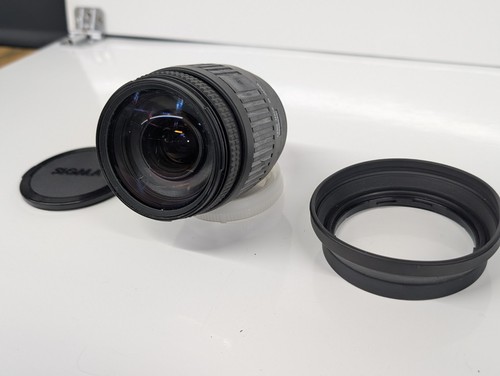 Sigma 200 8 5 - 28-200, 1:3.8-5.6