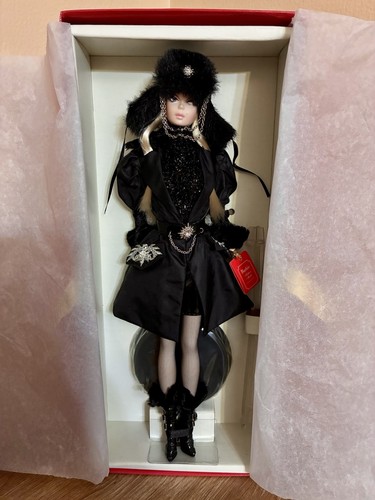 Verushka silkstone barbie - silkstone,