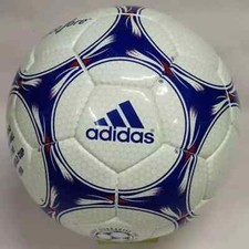 AD Tricolore Equipment