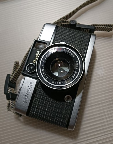 Olympus pen half - half, frame