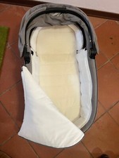 Culla Priam Cybex, color antracite, usata poco, ma molto comoda perché capiente