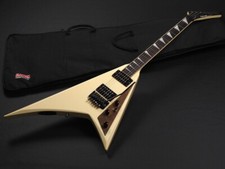 Chitarra elettrica FERNANDES