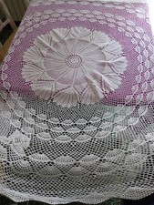 2 Copritavolo Ricamo All'Uncinetto Tondi Rotondi Color Ecrù E Bianco GA