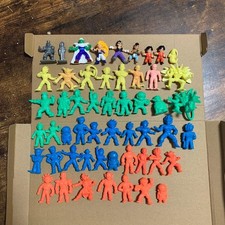 Lotto di 55 personaggi anime gomma DRAGON BALL vendita set Goku Vegeta...