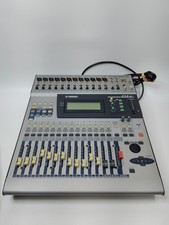 Yamaha Mixer 01V Console di