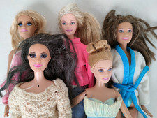 Lot 5 Barbie doll vintage 2000