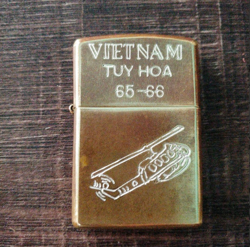 Accendino vintage guerra