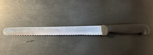 Coltello per pane - il, a