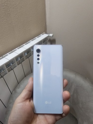 Smartphone velvet usato - lg,