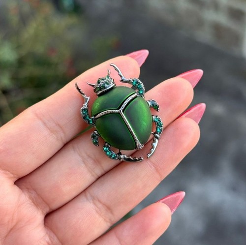 Spilla scarabeo elegante - scarabeo,
