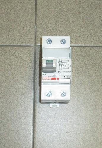 Bticino g723ac25 interruttore - g723ac25,