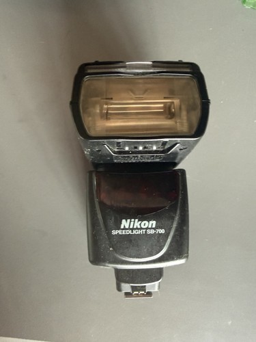 Nikon 700 speedlight - nikon,