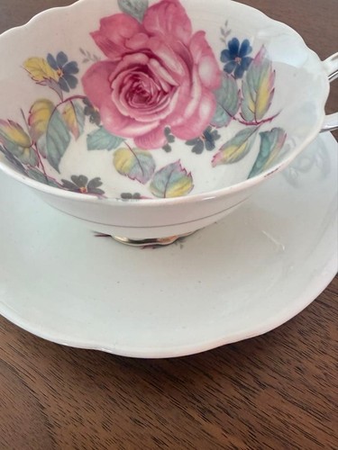 Stupendo antico piattino tazza