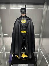 RESTOCK Hot Toys Batman
