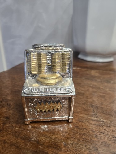 Jukebox placcato argento