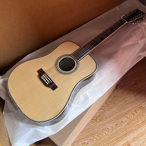 Chitarra acustica singola - , in
