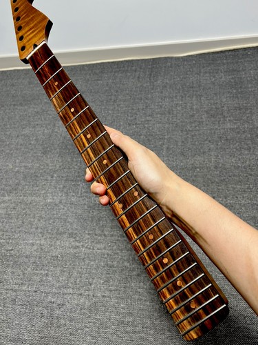 Manico chitarra elettrica - , in