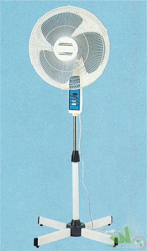 Ventilatore piantana - a,