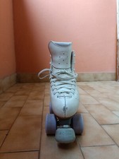 Scarpe pattini a rotelle per pattinaggio artistico. n. 36 vendesi senza rotelle 